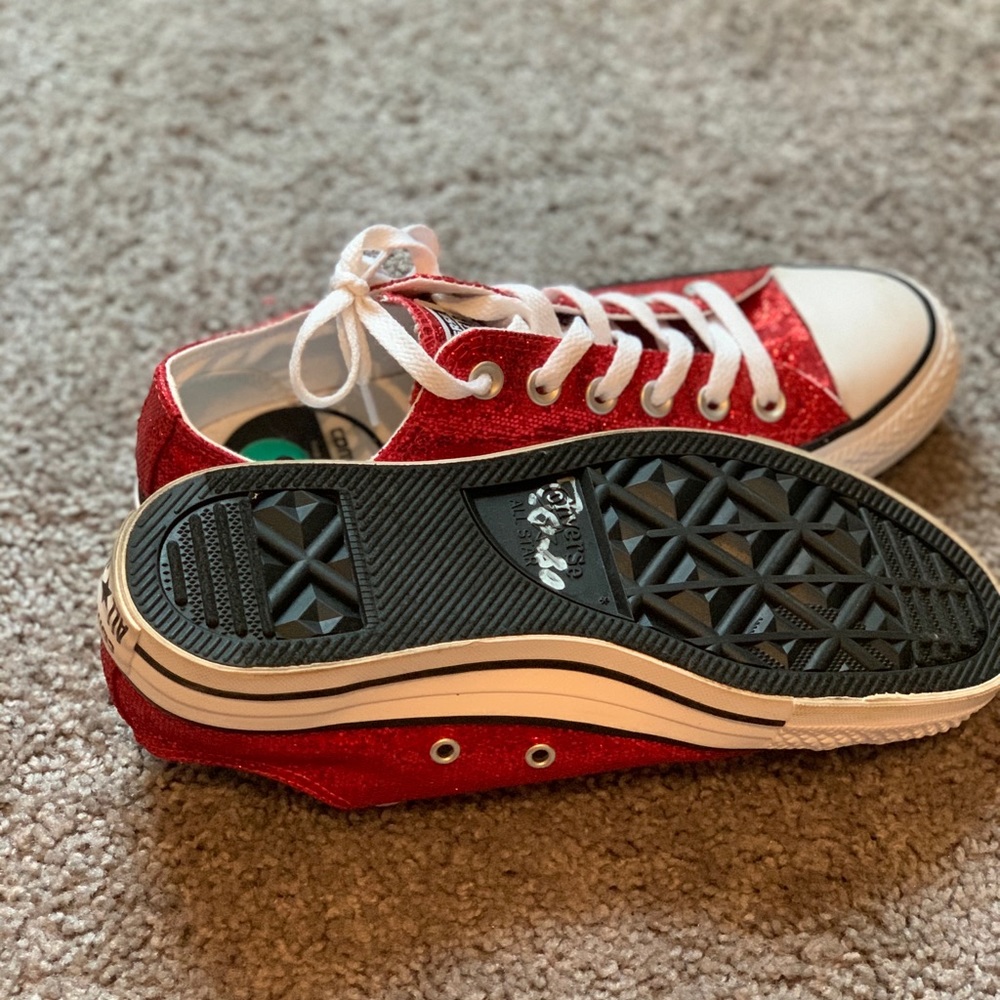 Converse - Picture 3 of 3